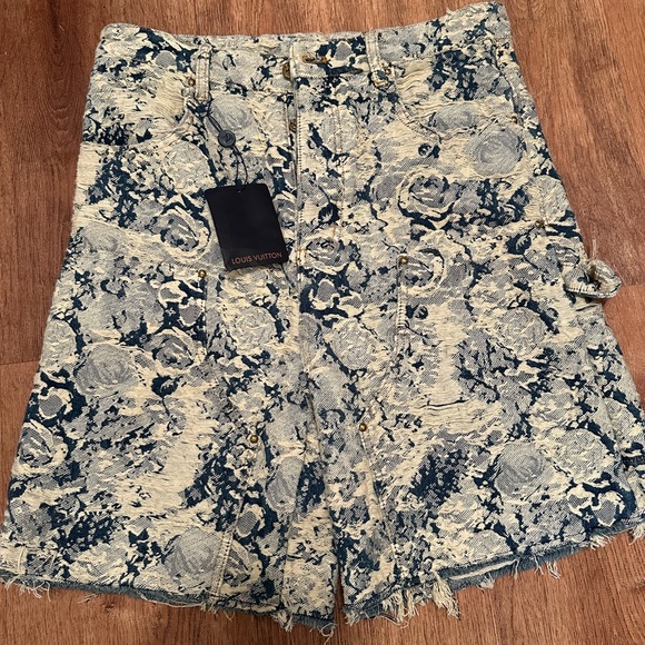 Louis Vuitton Carpenter Jean shorts sz 30 - Picture 1 of 7